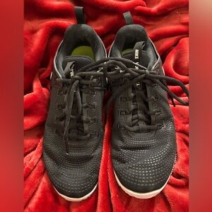 Nike Women’s Zoom HyperAce 2 Volleyball Shoes, Size 9